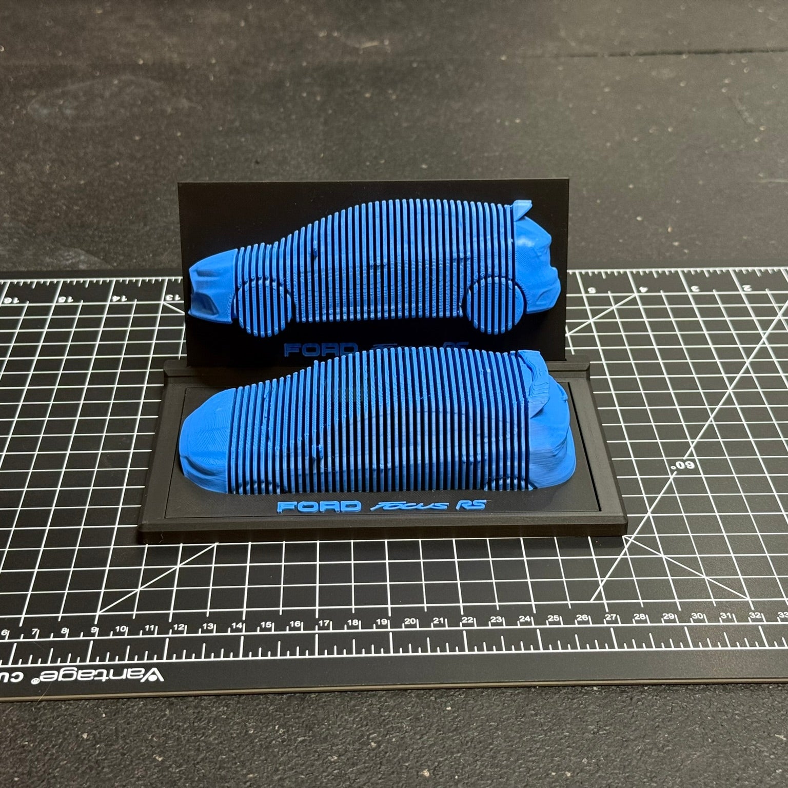 Focus RS Layered Art Model